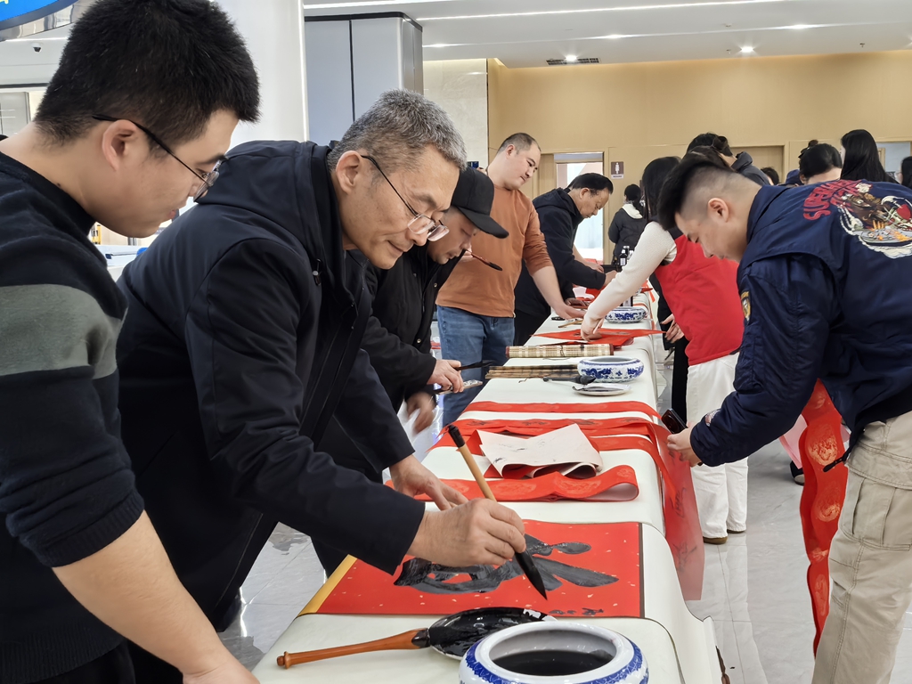 翰墨飘香送万福 文化惠民暖人心——第十五届“百县千村”书法惠民活动临沂分会场启动
