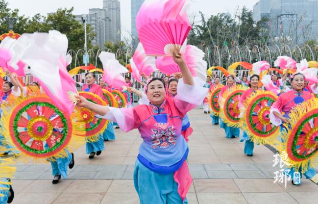 秧歌一扭，烦恼全走！临沂市第二十六届民间秧歌会开演