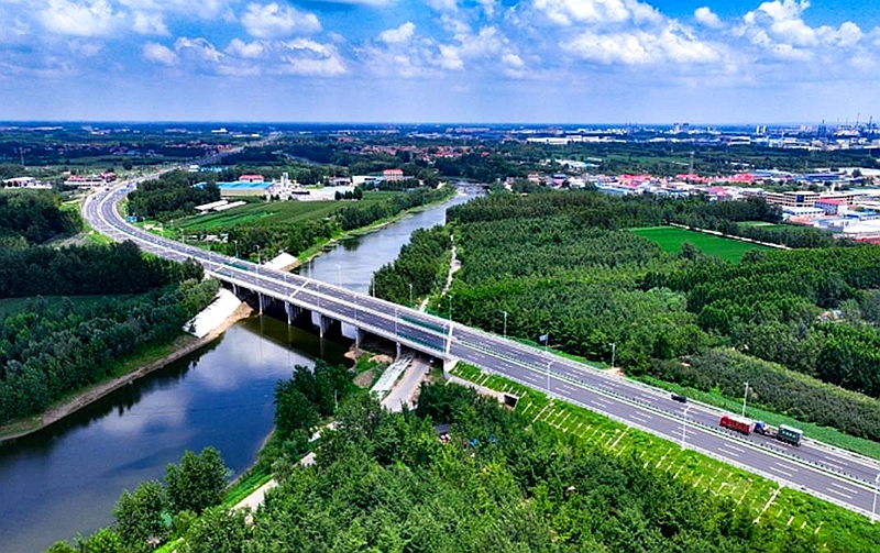 郯城县公路中心：实干筑就幸福路